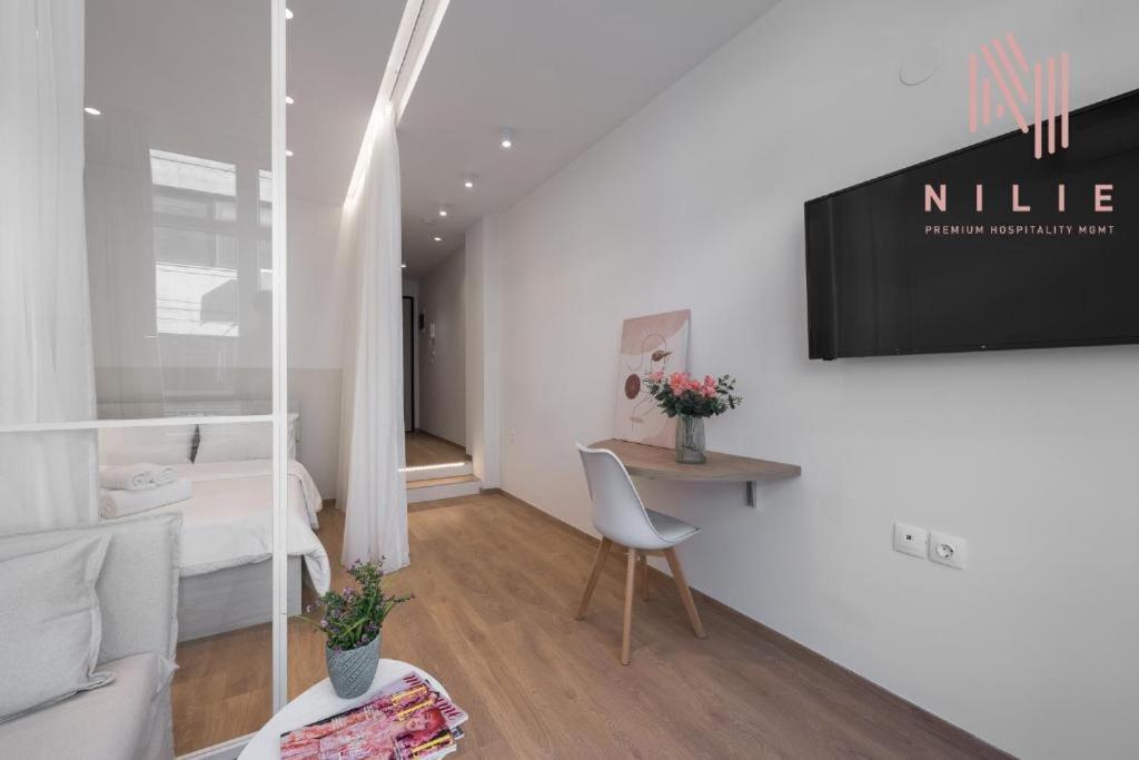 V1, Nilie Hospitality Mgmt Apartment Thessaloniki Exterior photo