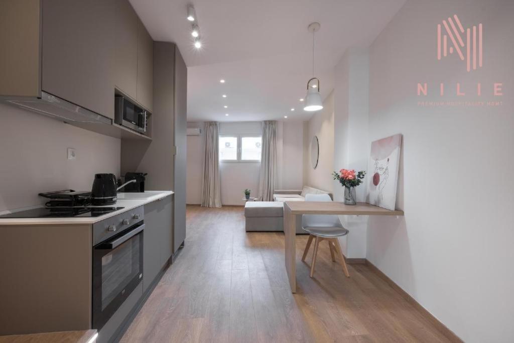 V1, Nilie Hospitality Mgmt Apartment Thessaloniki Exterior photo